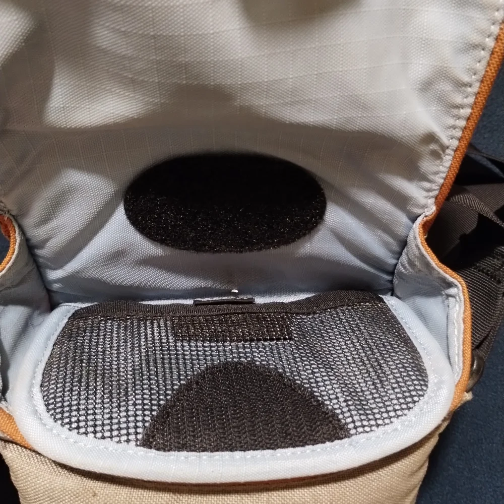 Crumpler Snauros Crossbody Camera/Electronics Bag